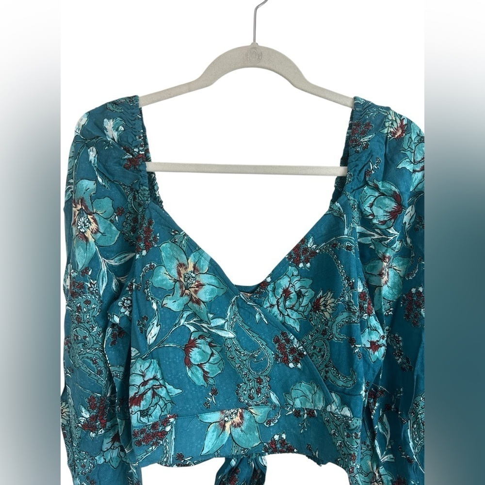BOG Band of the Free SYBILLE Teal Floral Crossover Crop Top Womens Sz Large NWT - Picture 7 of 13